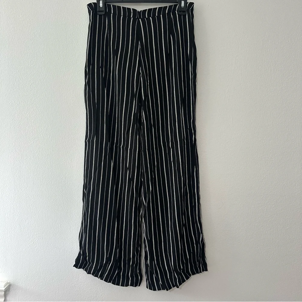 Reformation Black Pinstripe Wide Leg Pants Women’s 8 Petite Tailored Trouser